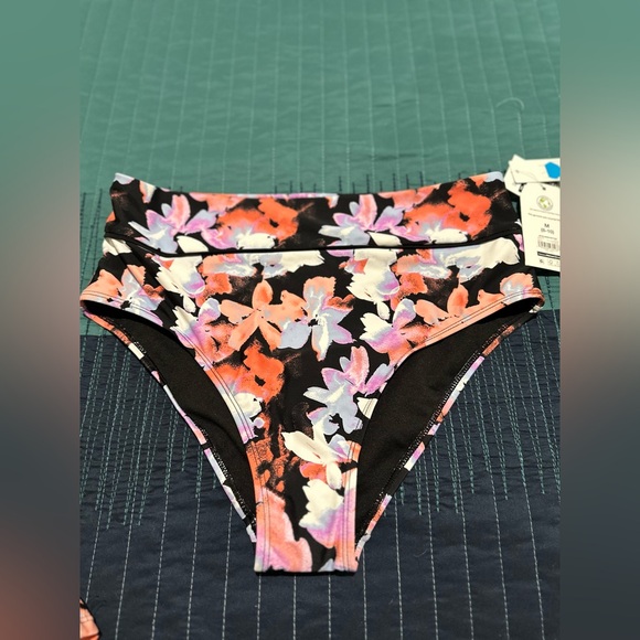New Time and Tru Women's Plus Watercolor Tie Swim Top and Bottom Medium 8/10 - Picture 5 of 10